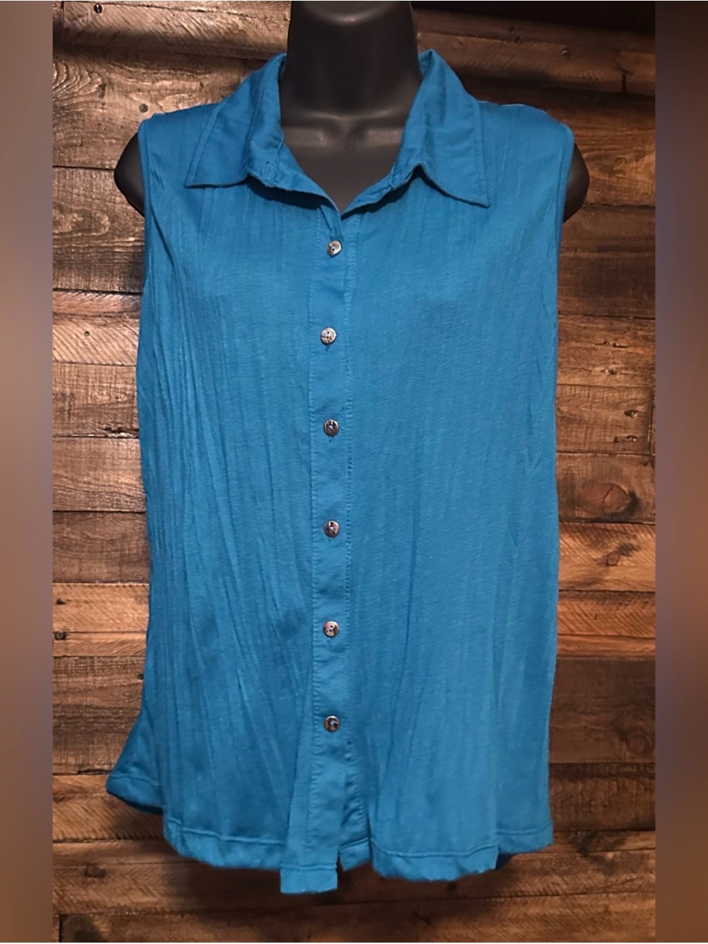 French Laundry Blue Teal Crinkle Sleeveless Button Up Top